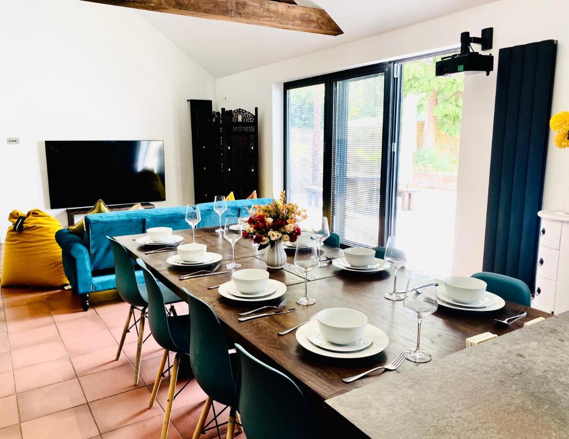 5 Bedroom Bungalow Ascot Racecourse Екстериор снимка